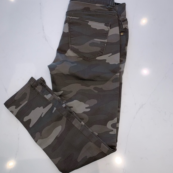Wit & Wisdom (from Nordstrom) Camo Skinny Pant - Picture 4 of 8